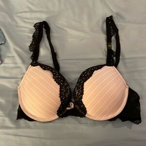 NWT Victoria’s Secret bra and matching panty